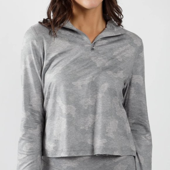 Yogalicious Lux ladies Silver Camo Top Medium NWT - Picture 1 of 9